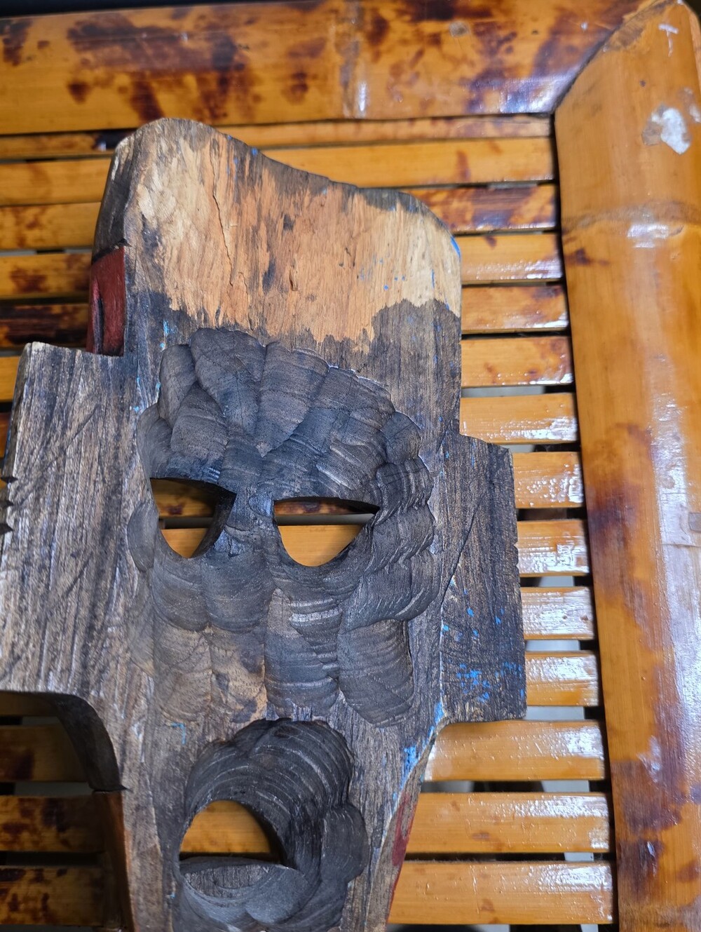 Handmade Color Block Wood Mask - Picture 3 of 3